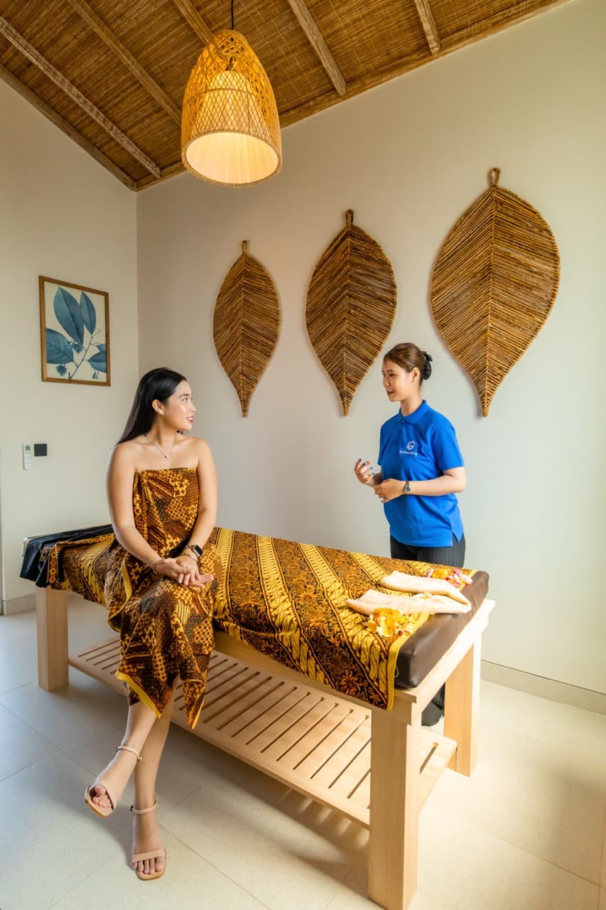 In-Villa Massage Experience - Image 8