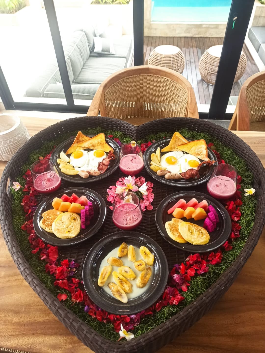 Rental Floating Tray - Image 5