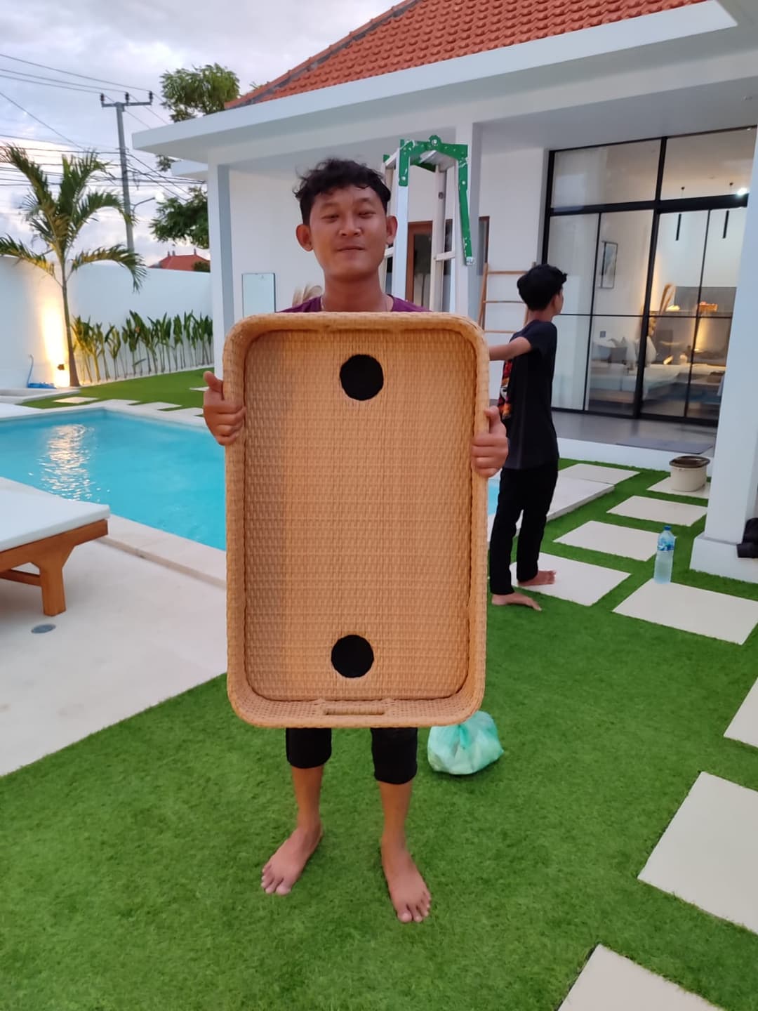 Rental Floating Tray - Image 7