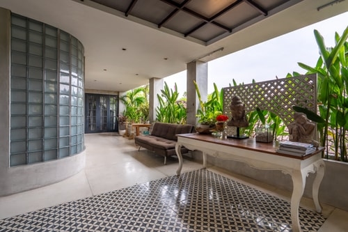 Seminyak 1BR Apart | Sleek Design & Prime Location