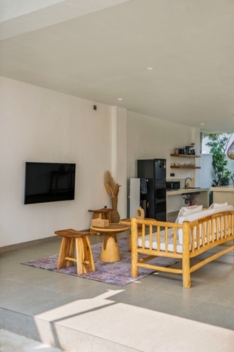 Modern Canggu 2BR Tropical Villa | Pool & Rooftop