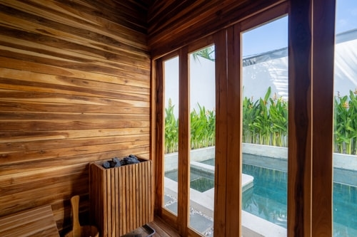 1BR Studio | Pool Access & Near GWK & Beaches