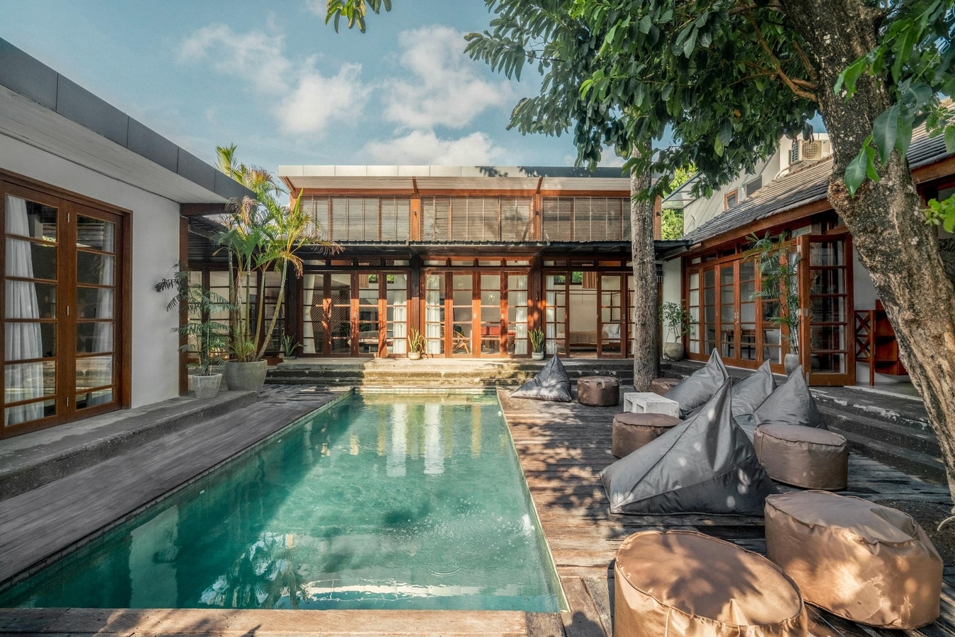 Boutique 1BR Escape near Batu Belig Beach