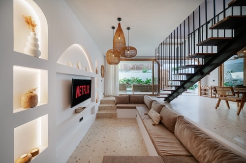 2BR Uluwatu Villa | Pool & Rooftop, Near Beach