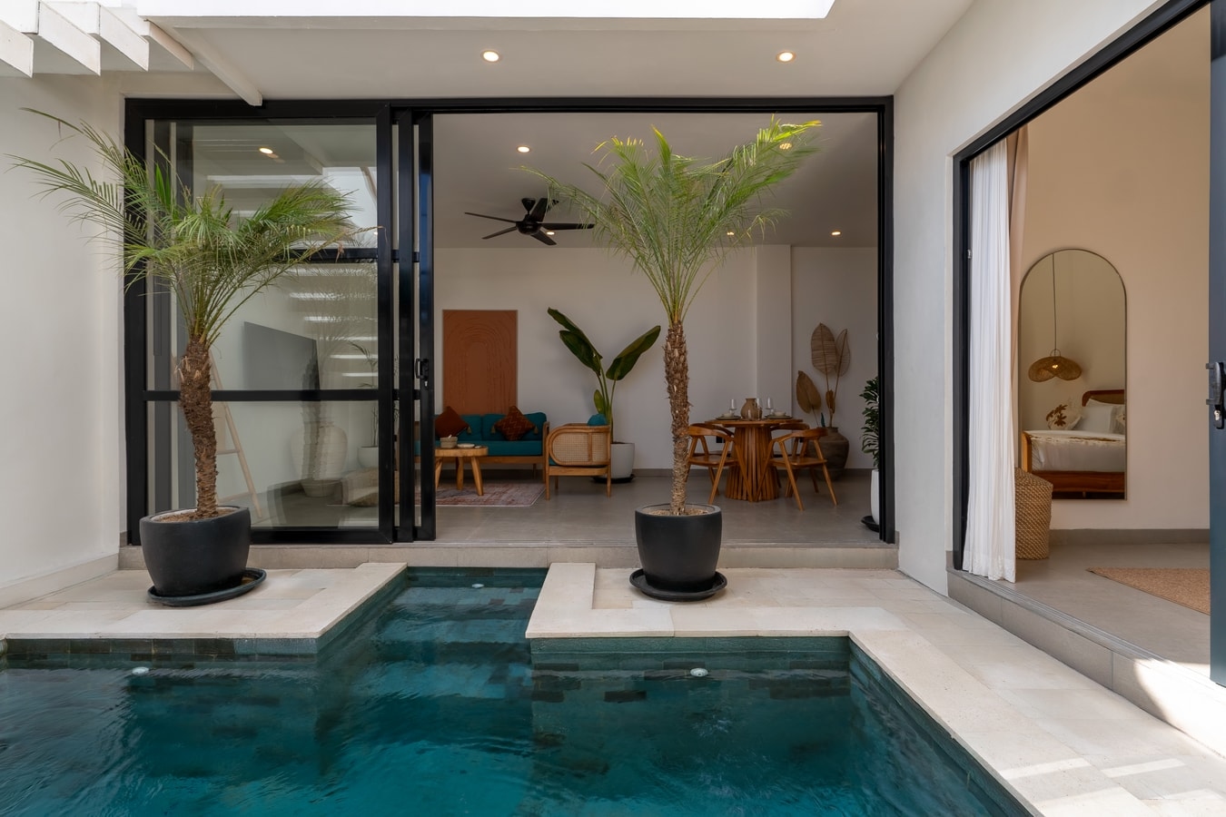 Enaya Villa - 1BR with Pool and Rooftop, Canggu
