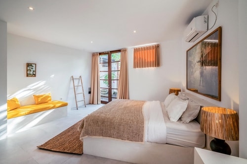 Boutique 1BR Escape near Batu Belig Beach