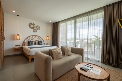 1BR Luxe Canggu Suite | Pool Access, 750 to Beach