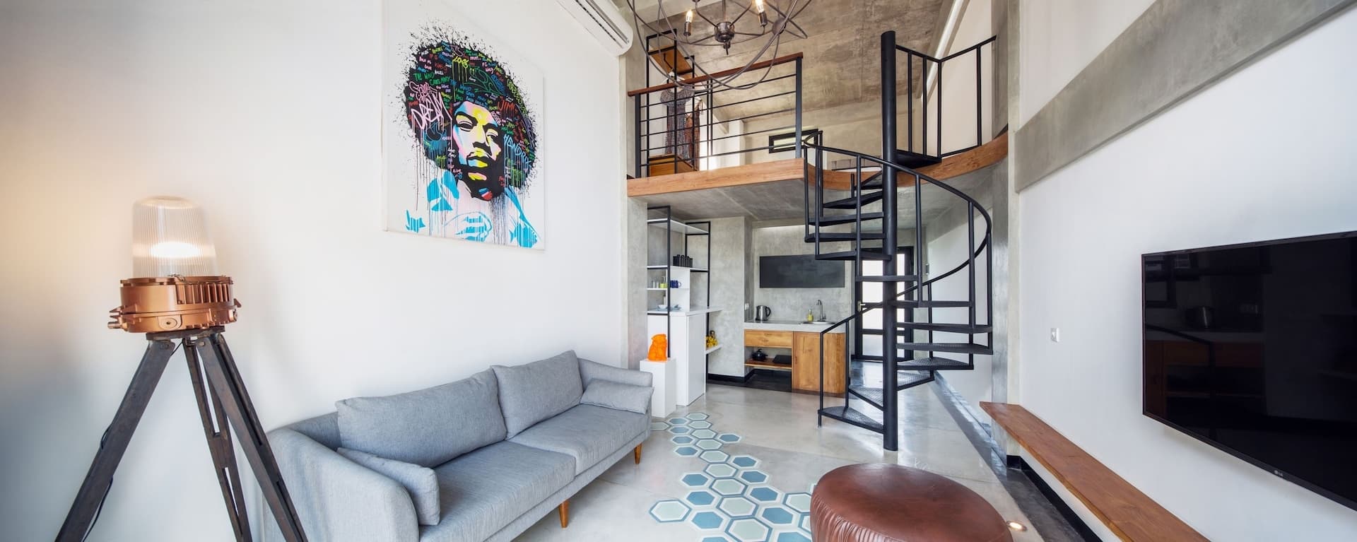 Balissimo B24 - Balcony Loft with Pool, Seminyak