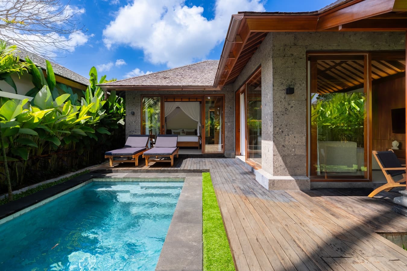 Apura - Poolside Garden Villa, Central Ubud