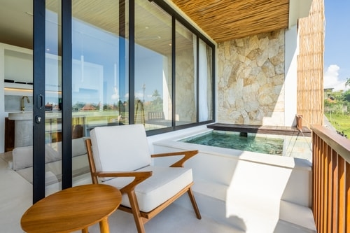1BR Chic Apart near Pererenan Beach - Pool Balcony