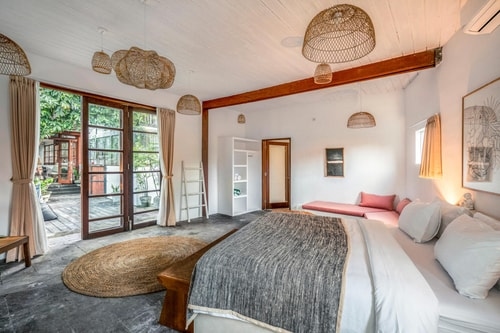 Boutique 1BR Escape near Batu Belig Beach