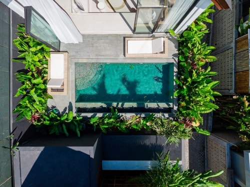 Tukad Hut - 2BR Glass-Frame Pool Villa, Canggu