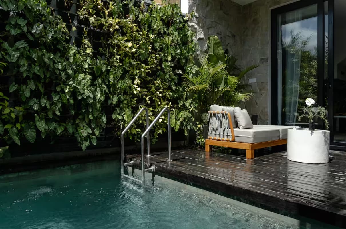 Modern 2BR Batu Belig Beach | Pool & Work Hub