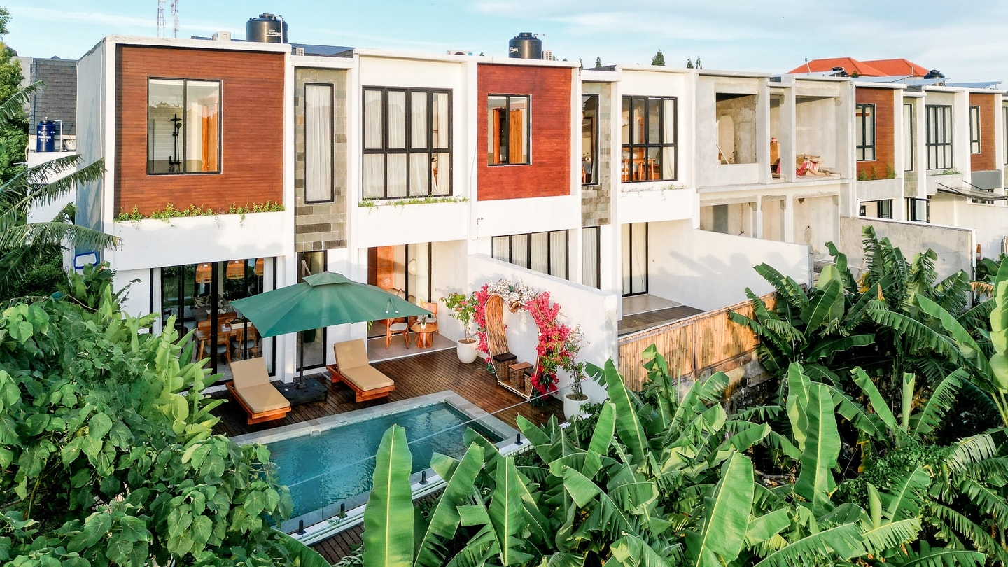 2BR Seminyak Villa | Pool & Near Petitenget Beach