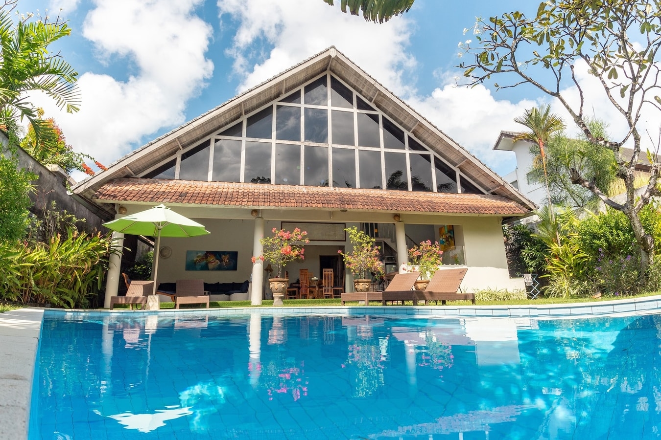 Raquel - 3BR Villa with Pool, Seminyak