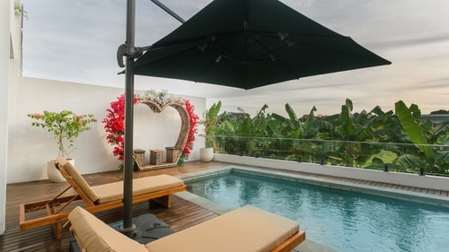 2BR Seminyak Villa | Pool & Near Petitenget Beach