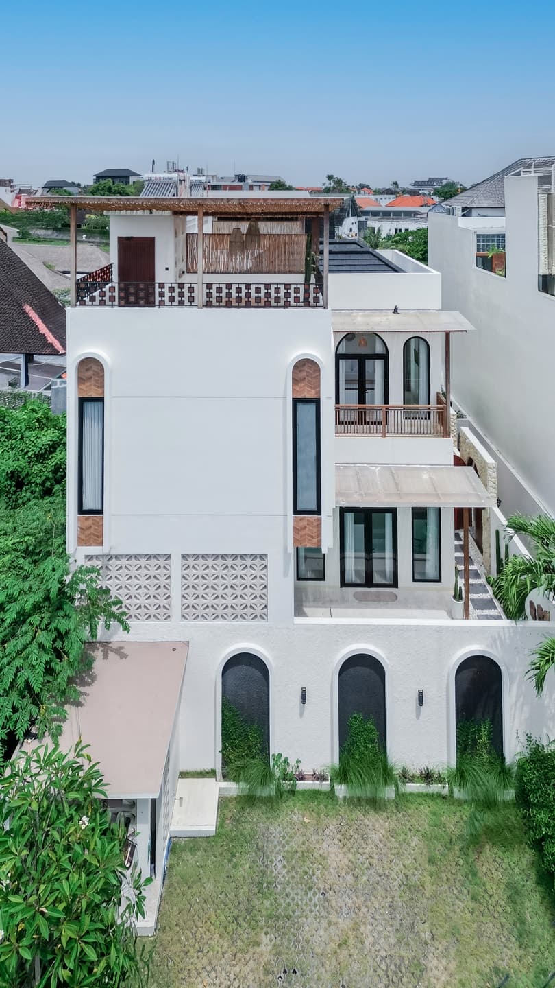 Seffalas Villas - 6 Bedroom with Two Pools, Umalas