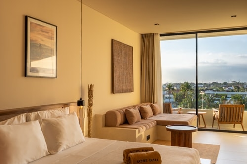 Luxury Canggu Studio | Rice Field Balcony & Pool