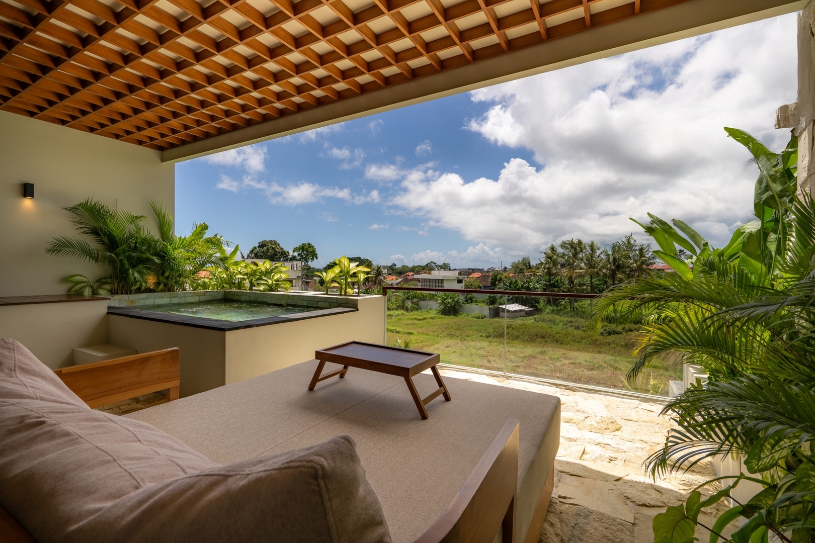 Canggu 1BR Studio | Pool Balcony & Workstation