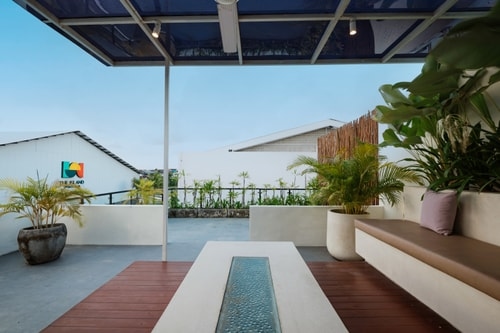3BR Luxury Canggu Villa | Pool & Sunset Rooftop